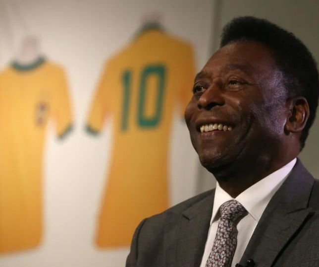 Notícias Morre o rei Pelé aos 82 anos o maior jogador da história