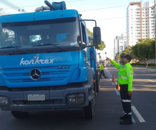 Notícias Fiscalização da prefeitura autua 14 veículos por