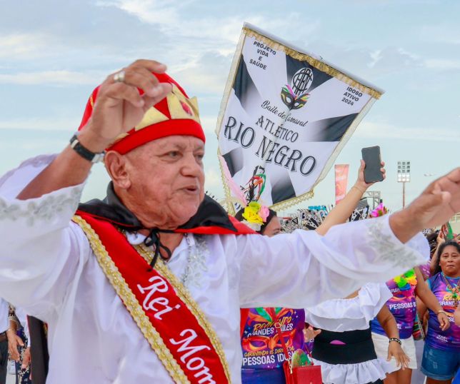 Not Cias Carnaval Na Floresta Revivendo Grandes Bailes Idosos Abrem