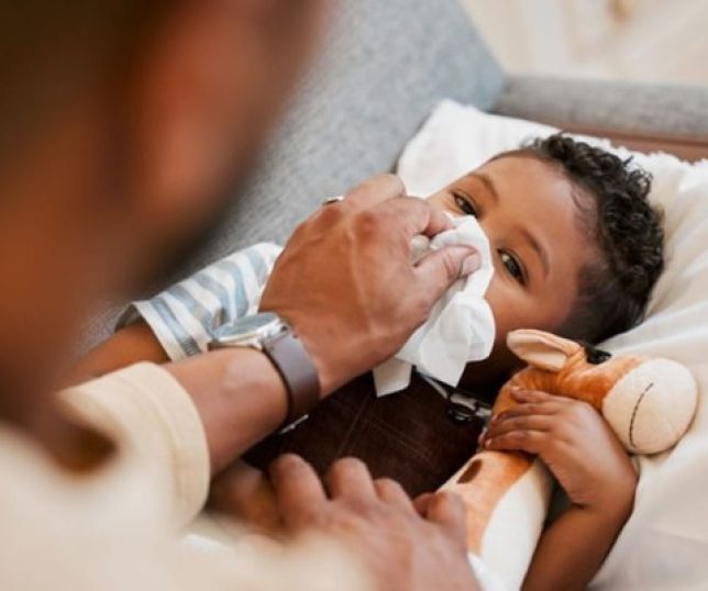 Notícias Doenças respiratórias em crianças são comuns no outono como